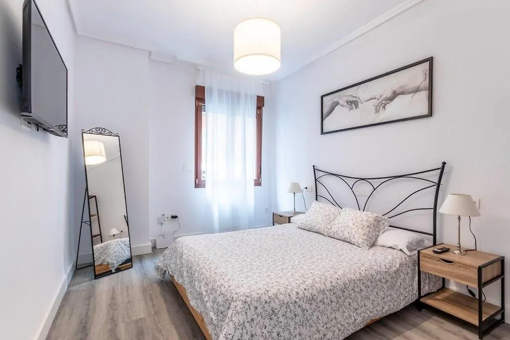 Апартаменты Piso En El Corazon De Бильбао